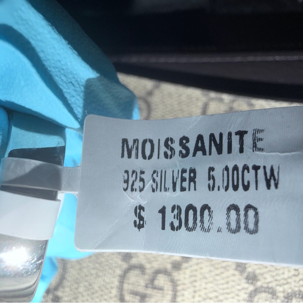 MOISSANITE
solid 925 SILVER 5.00CTW
$ 1300.00 size 12 - Picture 9 of 12